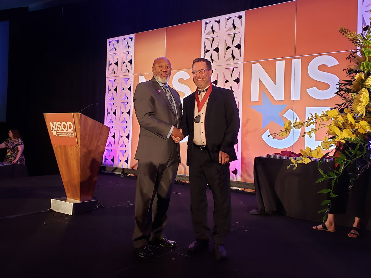 Instructor Bob Hoffos Wins 2023 NISOD Excellence Award