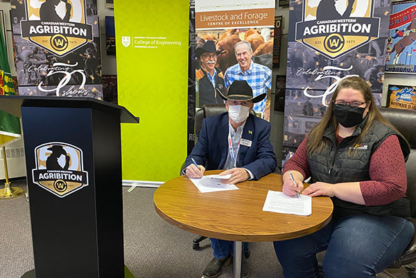 Olds College and University of Saskatchewan Sign Research MOU
